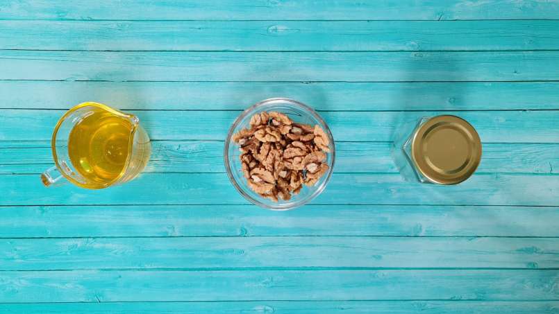 Gehonigte Walnusskerne im Glas, foto 7